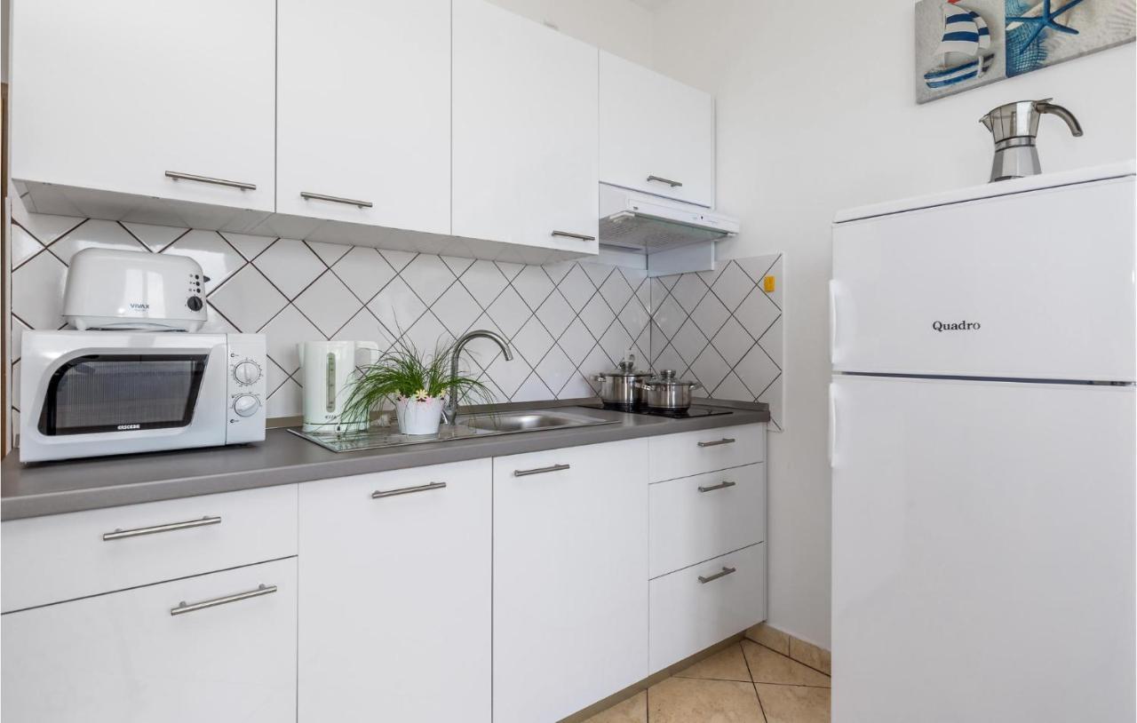 Nice Apartment In Volosko With Kitchen Luaran gambar