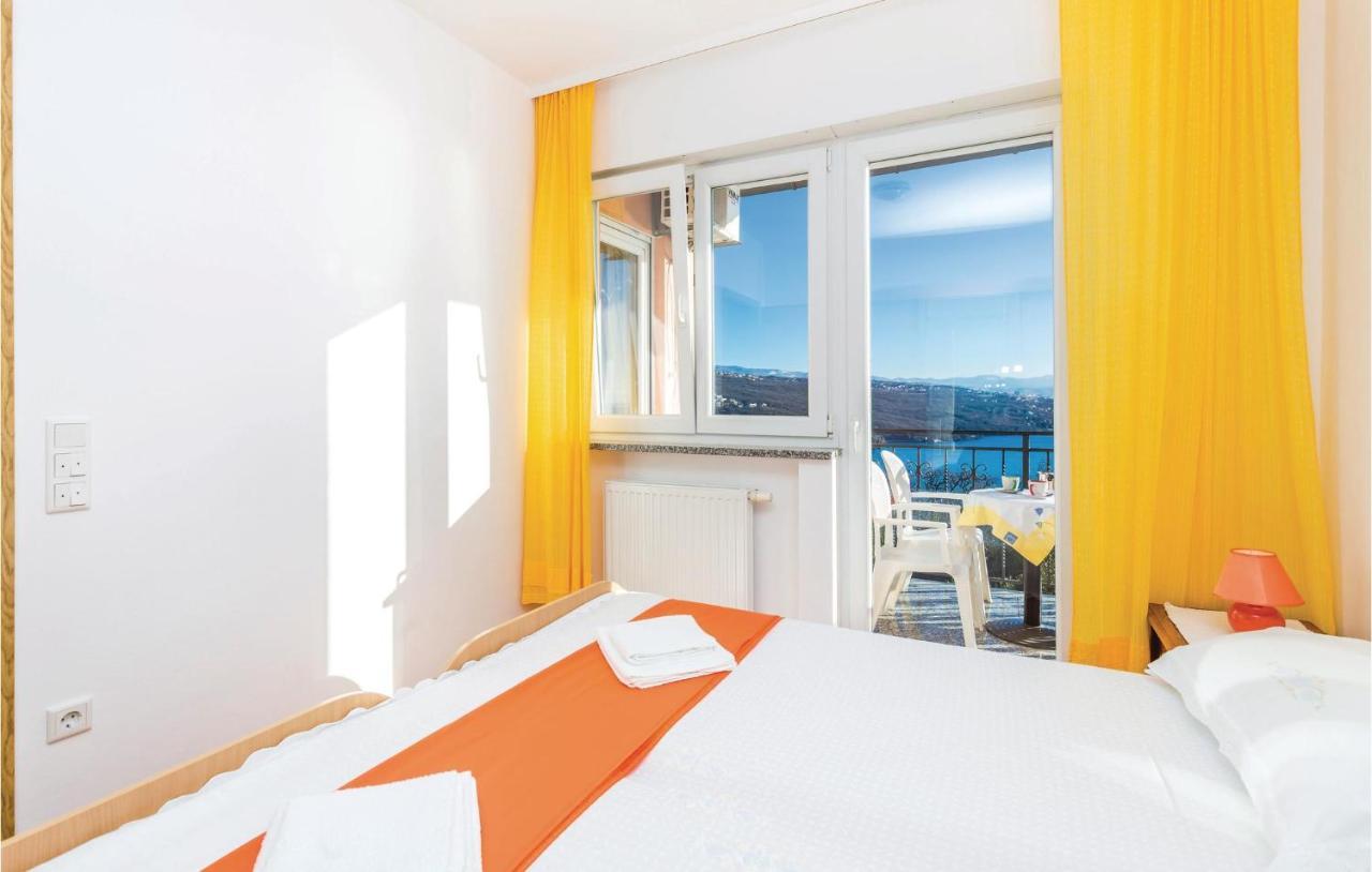 Nice Apartment In Volosko With Kitchen Luaran gambar